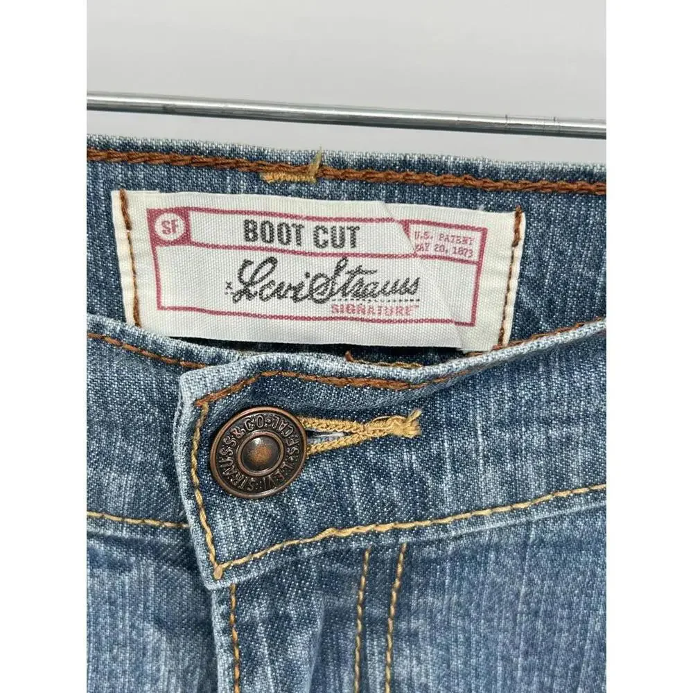Levi's Signature Boot‎ Cut Jeans Denim Blue Classic Fit Size 31 Waist